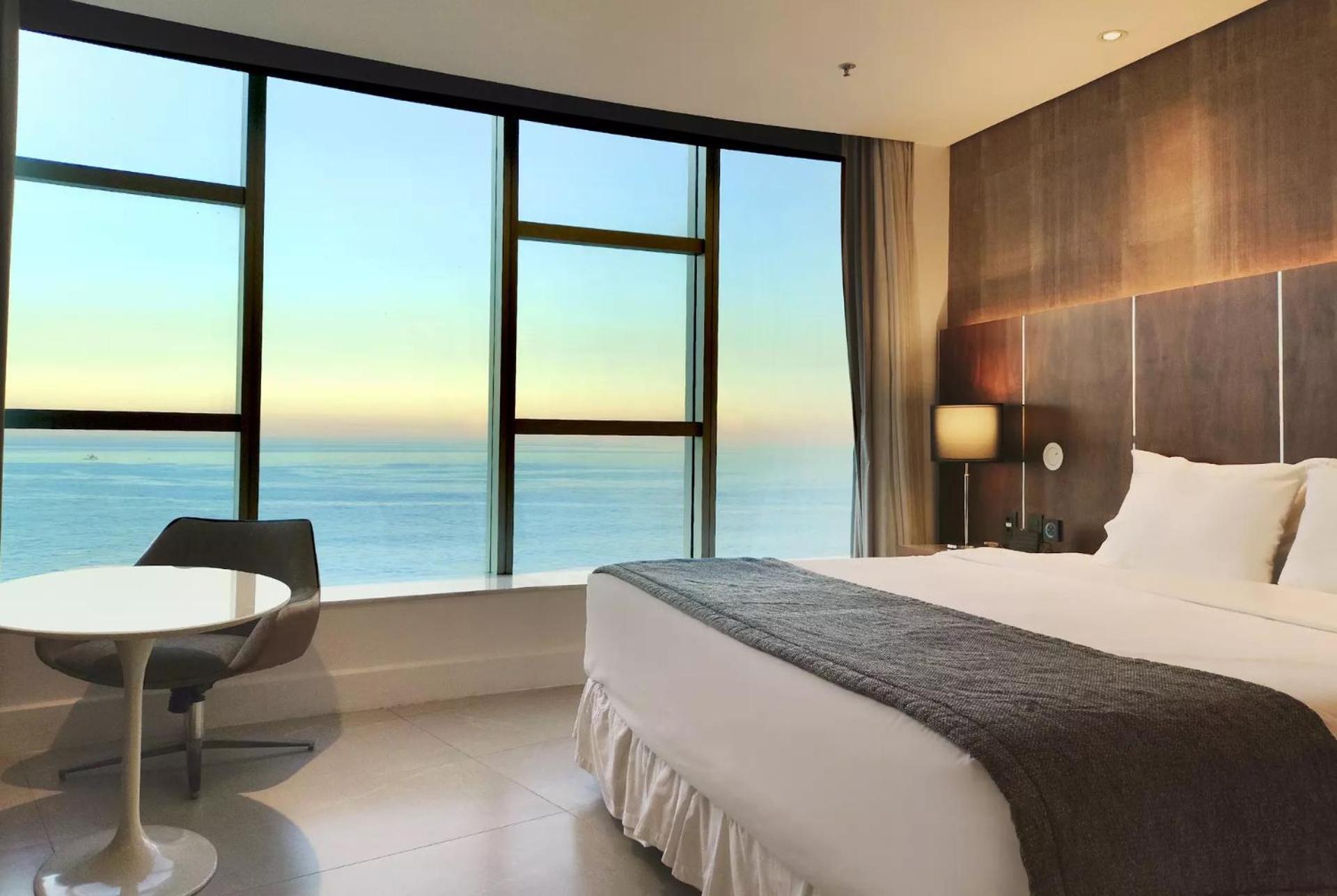 Deluxe Suite Sea View